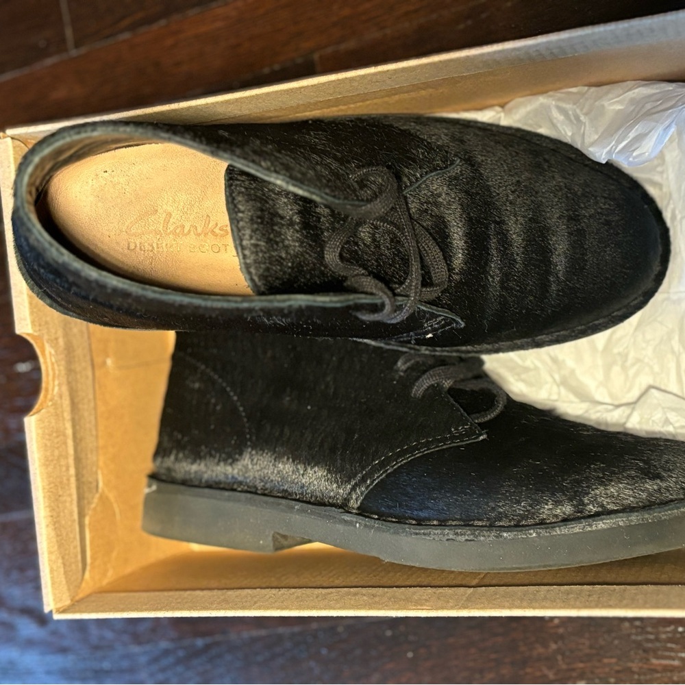 Clarks Dessert Boots - Picture 3 of 5